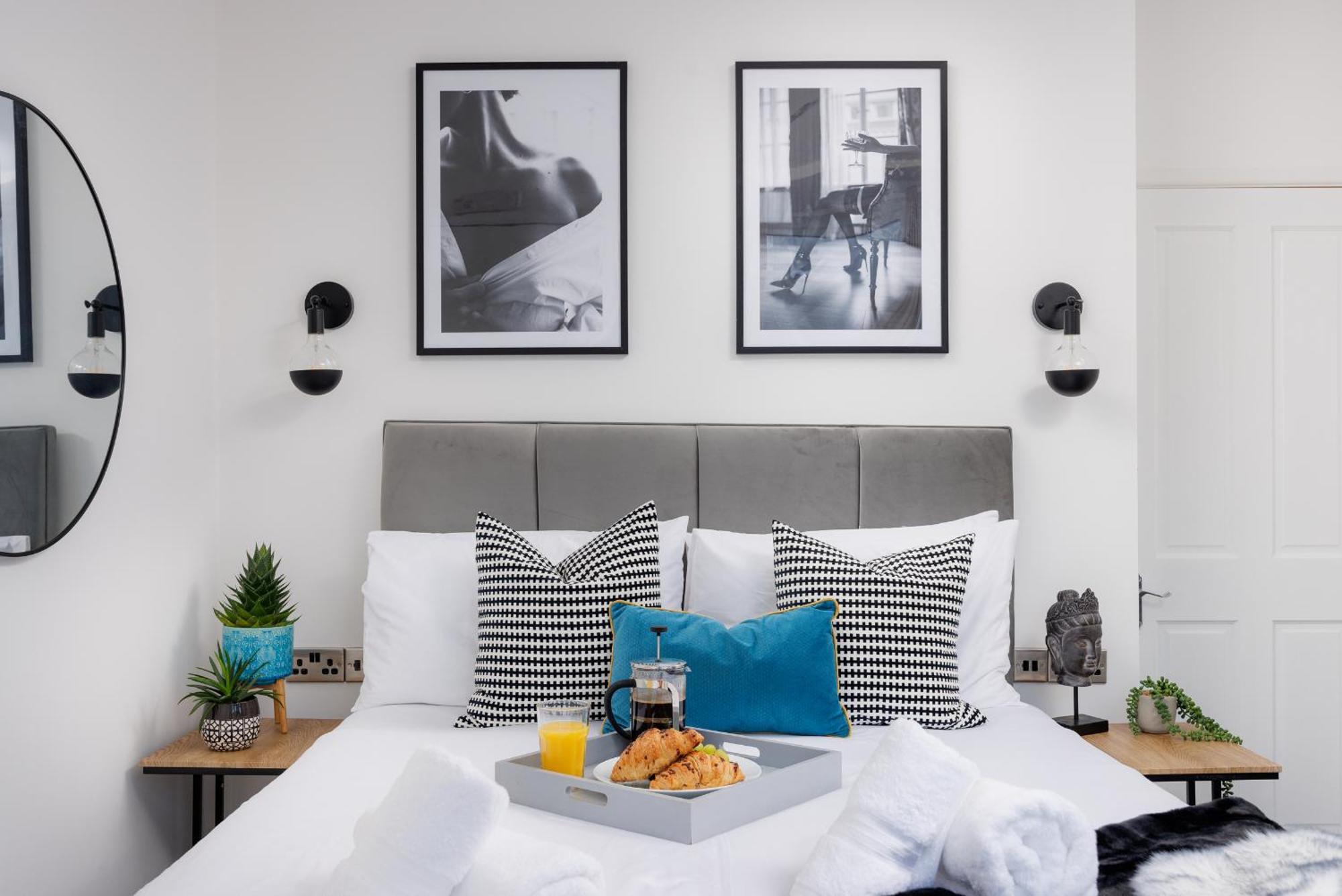 Boujis Central Plymouth Apartment - Sleeps 4 - Habita Property Esterno foto